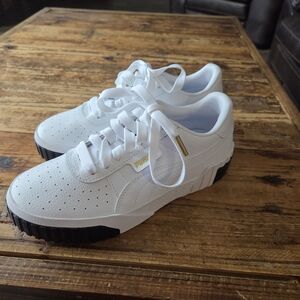 Puma Cali Platform Womens White Sneakers Casual Size 7 New